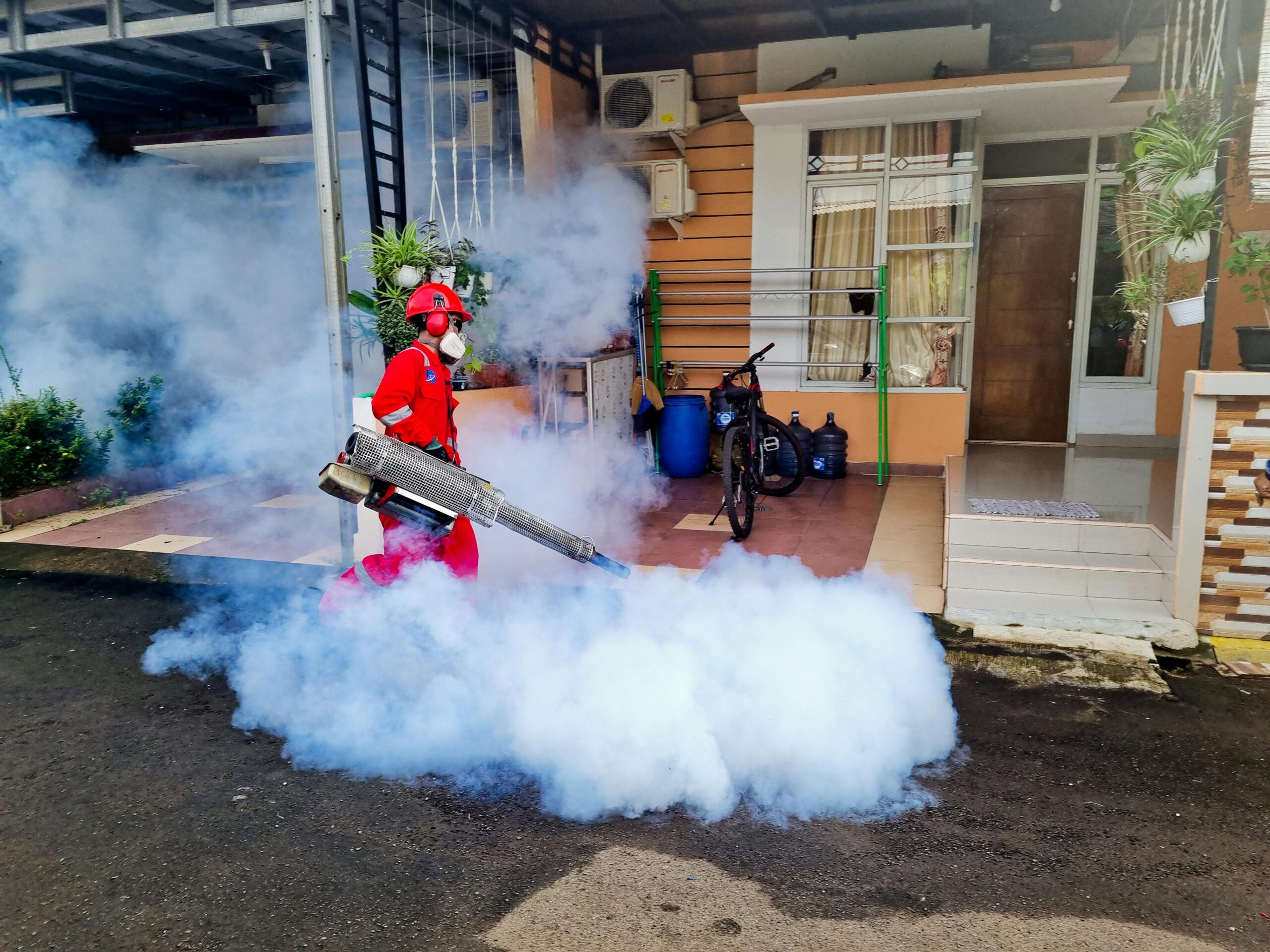 Home Repair 73 pexels garda pest control indonesia 895947270 19789841 scaled